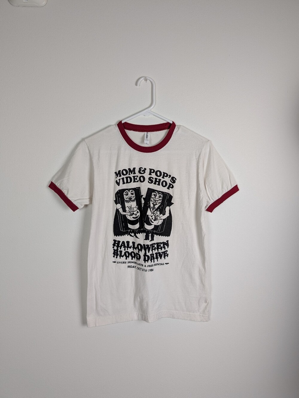Mom & Pop's Video Shop Halloween 1986 Blood Drive Ringer T-shirt!  📼